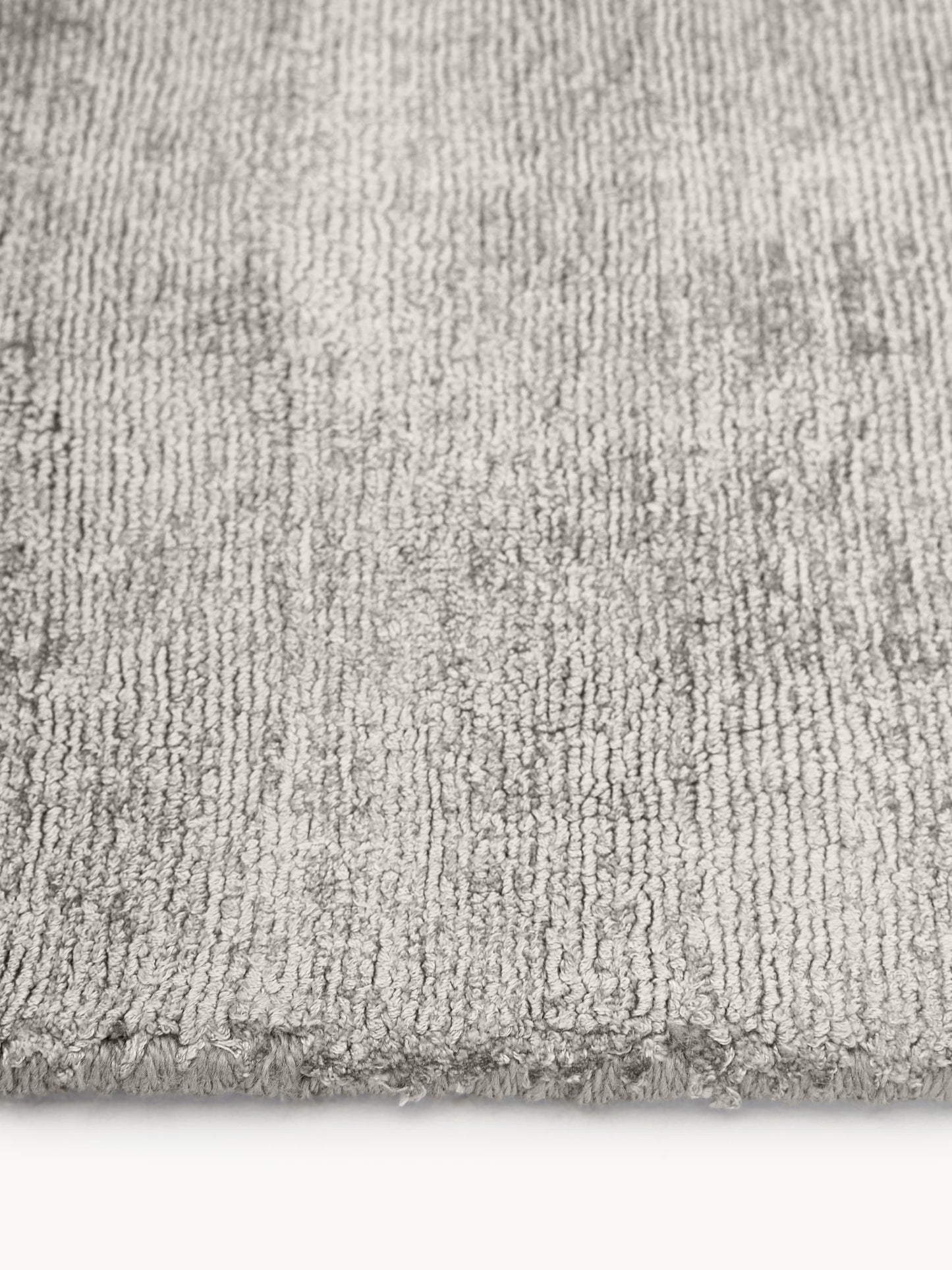 Jessalyn Hand-Woven Viscose Rug