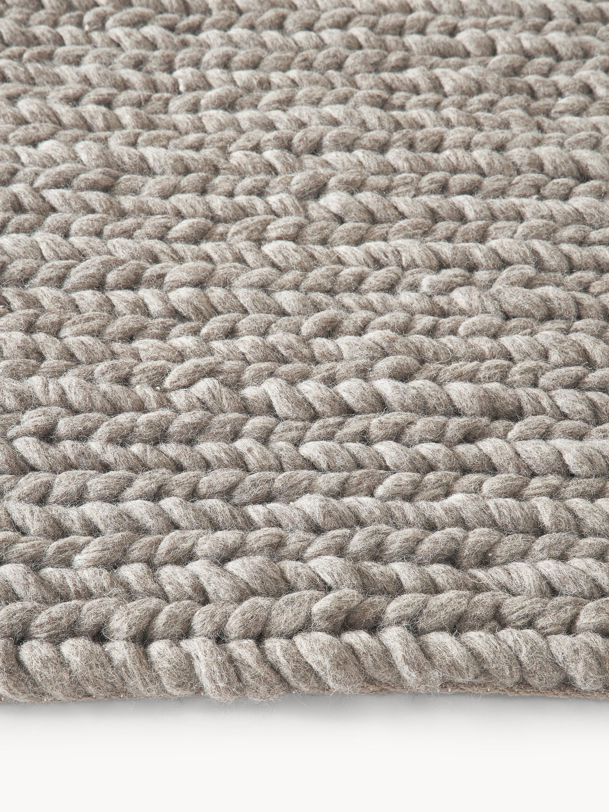 Brunilde Handmade Wool Rug with Braided Texture