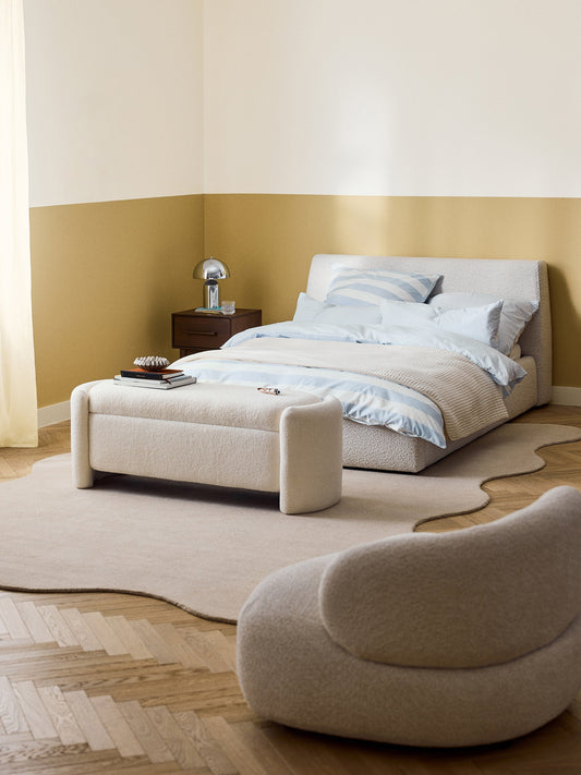 Clonvera Upholstered Bouclé Bed