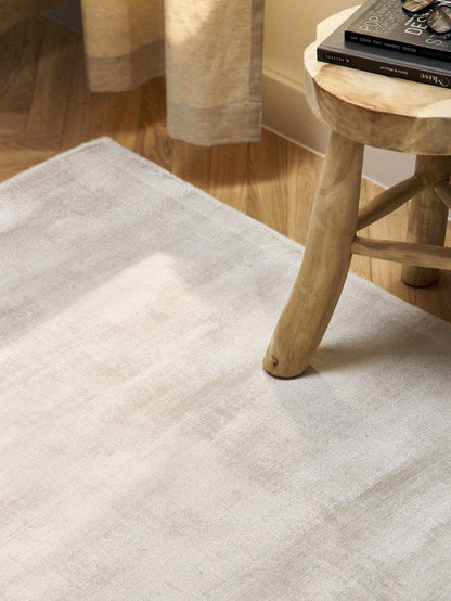 Jessalyn Hand-Woven Viscose Rug