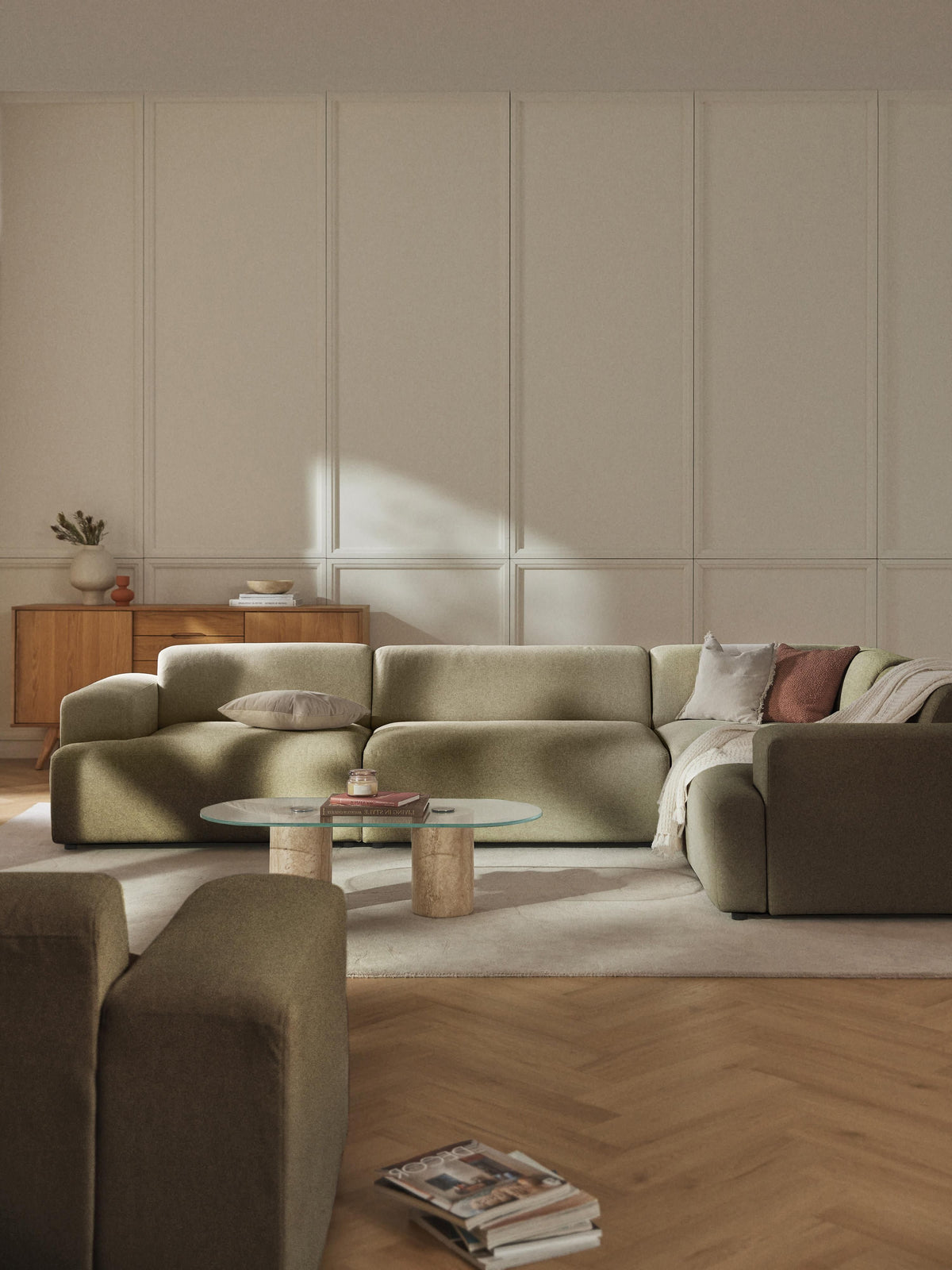 Melvara Large Corner Sofa (4-Seater)