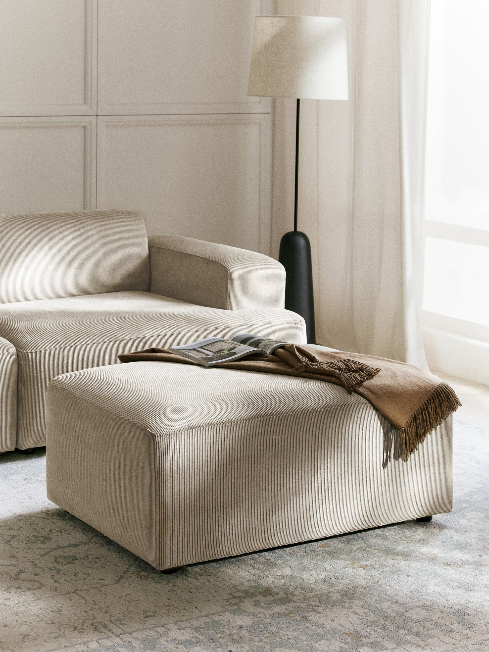 Melvara Stool in Corduroy, W 99 x D 72 cm