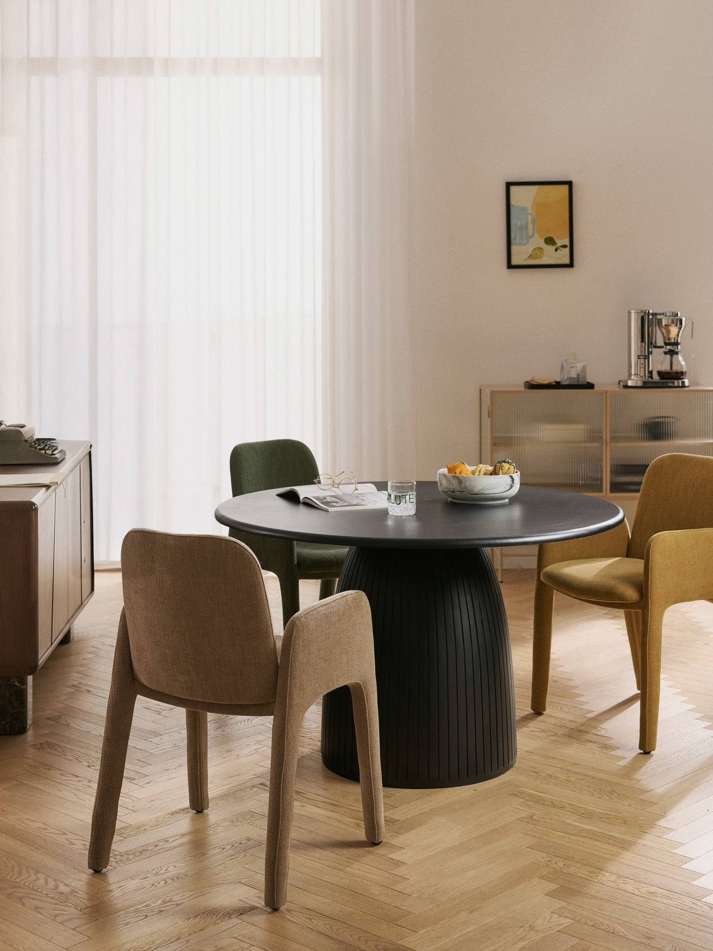 Nelmira Round Dining Table with Fluted Texture, in Various Sizes